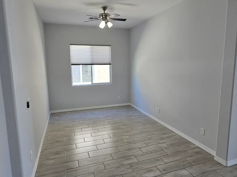 Multifunctional Third Room 10' x 13'