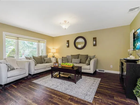 381 Burgher Avenue image 7 of 41