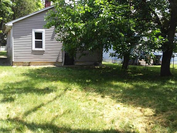 2nd image of 817 Huey St