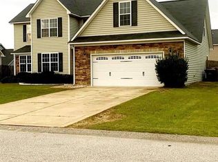 1434 Seabiscuit Dr, Parkton, NC 28371