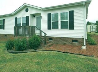 4496 Phoenix Dr, Newton, NC 28658