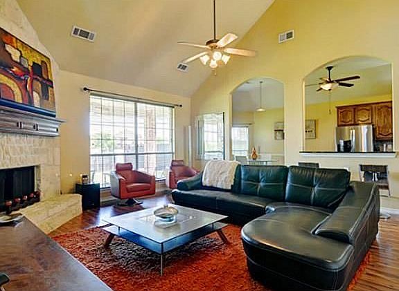 5th image of 706 Ascot Park Dr