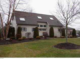 11188 Hosford Rd, Chardon, OH 44024