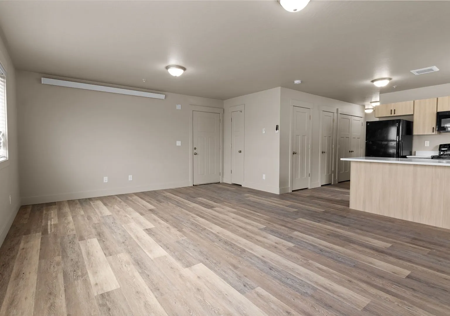 3575 Ammo Cir — Photo 2