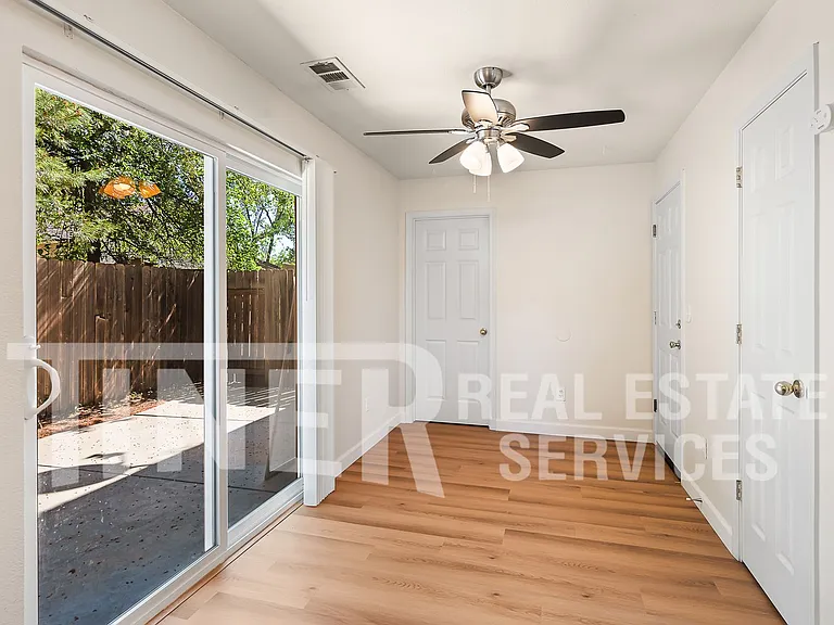 5710 Cypress Ave — Photo 9