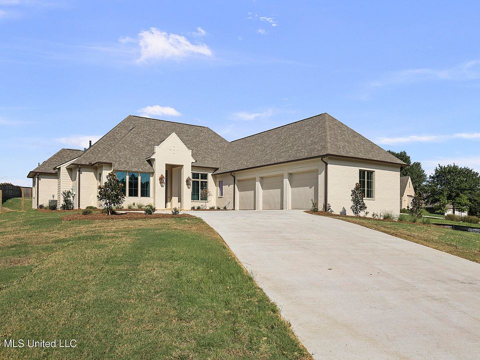 1st image of 233 Parke Dr