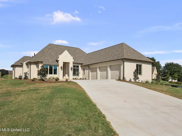 233 Parke Dr, Ridgeland, MS 39157