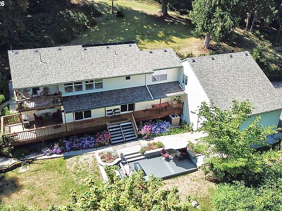 3rd image of 16832 S Stone Hill Dr