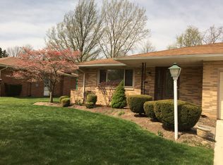 6146 Carlyle Dr, Seven Hills, OH 44131