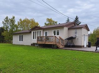 6 3rd Ave, Pasadena, NL A0L1K0