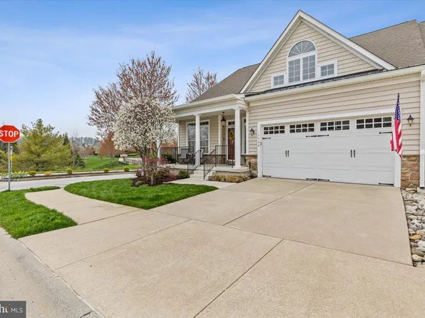 1146 Balfour Cir, Phoenixville, PA 19460