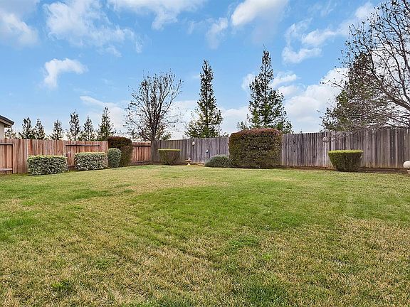 4th image of 5680 Baywood Way