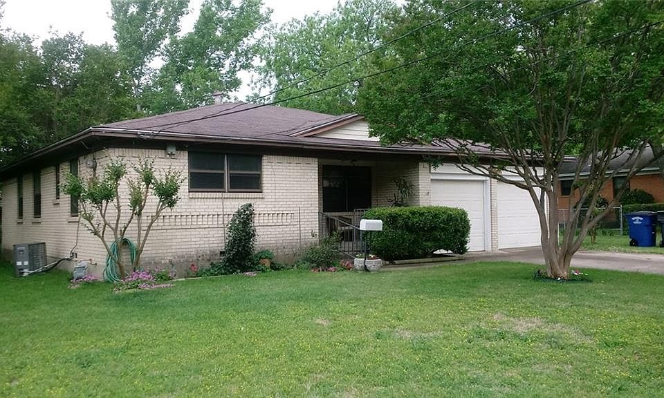 2nd image of 8152 Shafter Dr