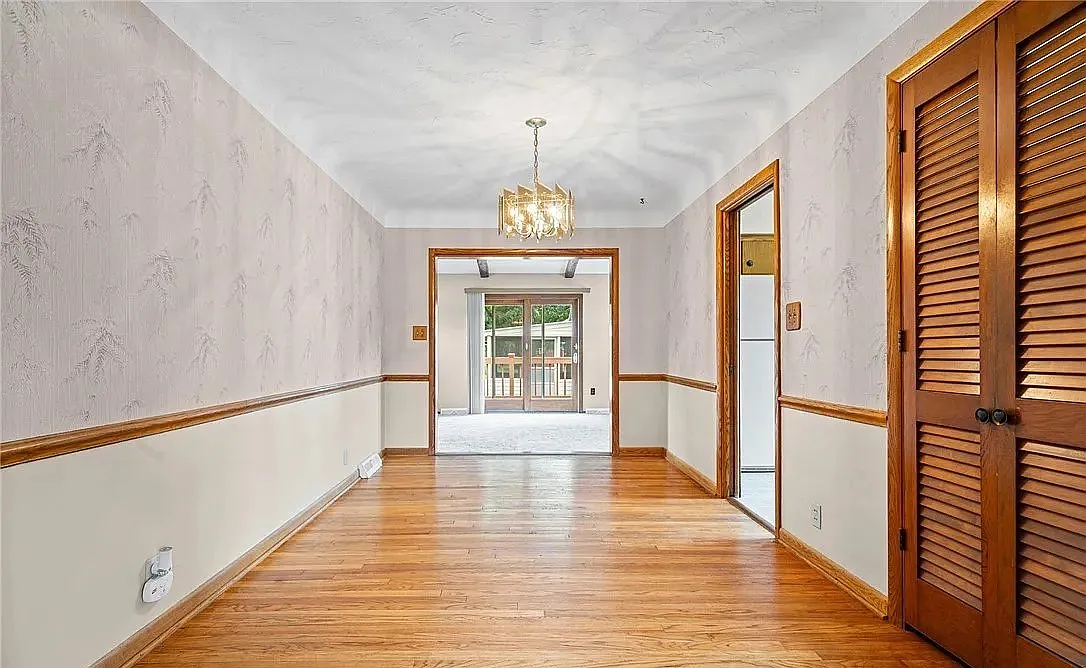 3 bed, 2.5 bath, 2166 sqft, $2,700 — Photo 3