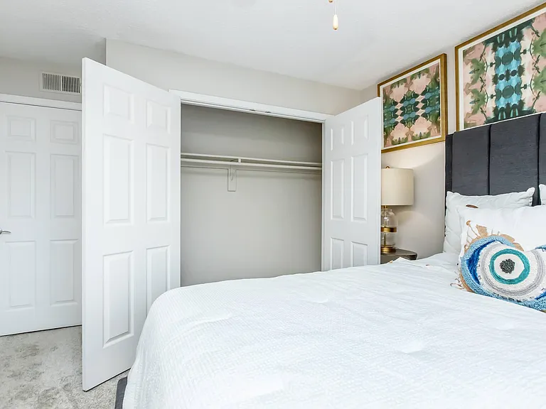 South Wind Apartment Homes — Photo 15
