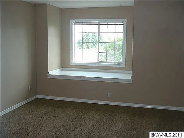 65 Sweden Cir — Photo 8