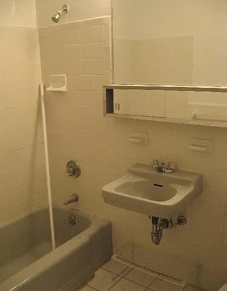 48 Evergreen St #32 — Photo 22