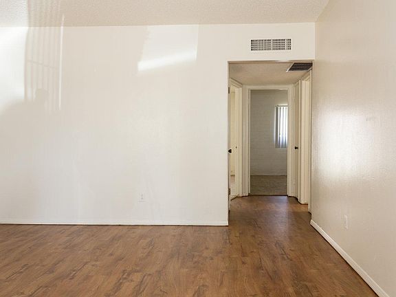 2nd image of 600 E Bromley St #1