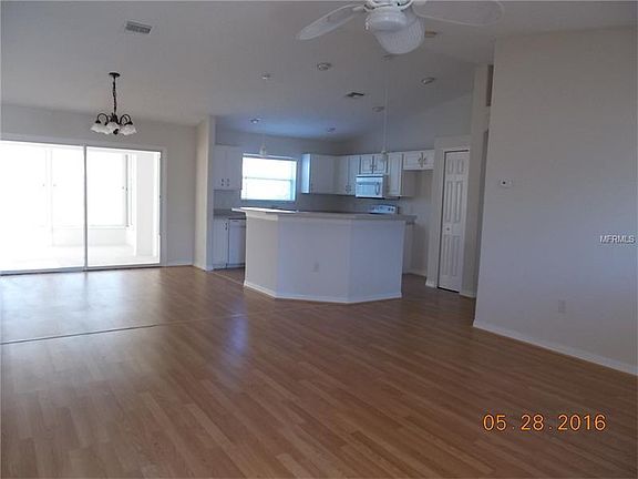 2nd image of 213 Bentwood Dr