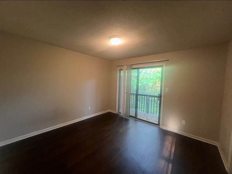 2nd image of 1090 7th Ave NW #7