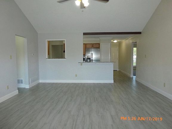 4th image of 3920 Wendover Dr