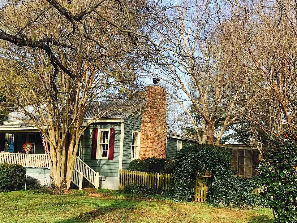 1st image of 230 N Georgia Ave