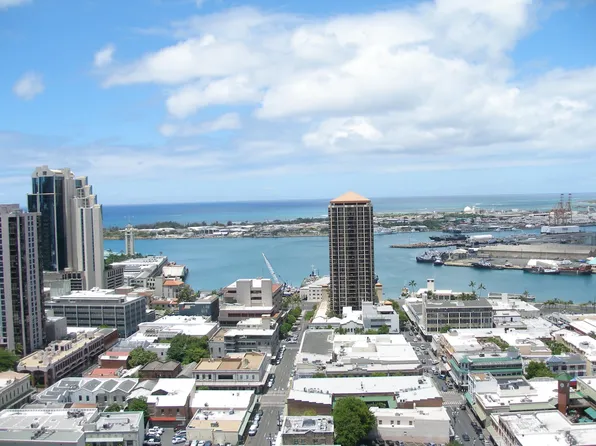 60 N Beretania St APT 3210, Honolulu, HI 96817