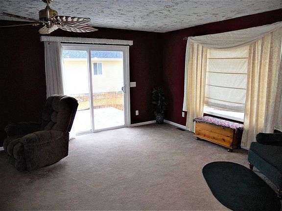 4th image of 120 Marina St