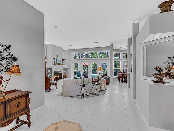 5th image of 212 Longshore Dr