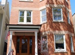 1934 W Grace St #3, Chicago, IL 60613