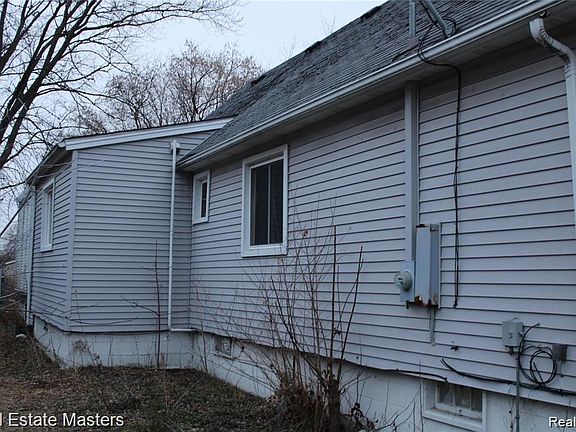 3rd image of 4463 Fairway Dr
