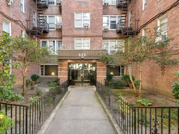 325 E 201st St APT 1D, Bronx, NY 10458