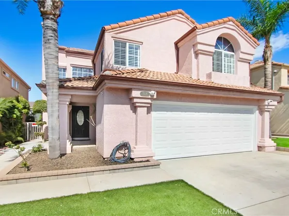 7535 Bellingham Ave, North Hollywood, CA 91605