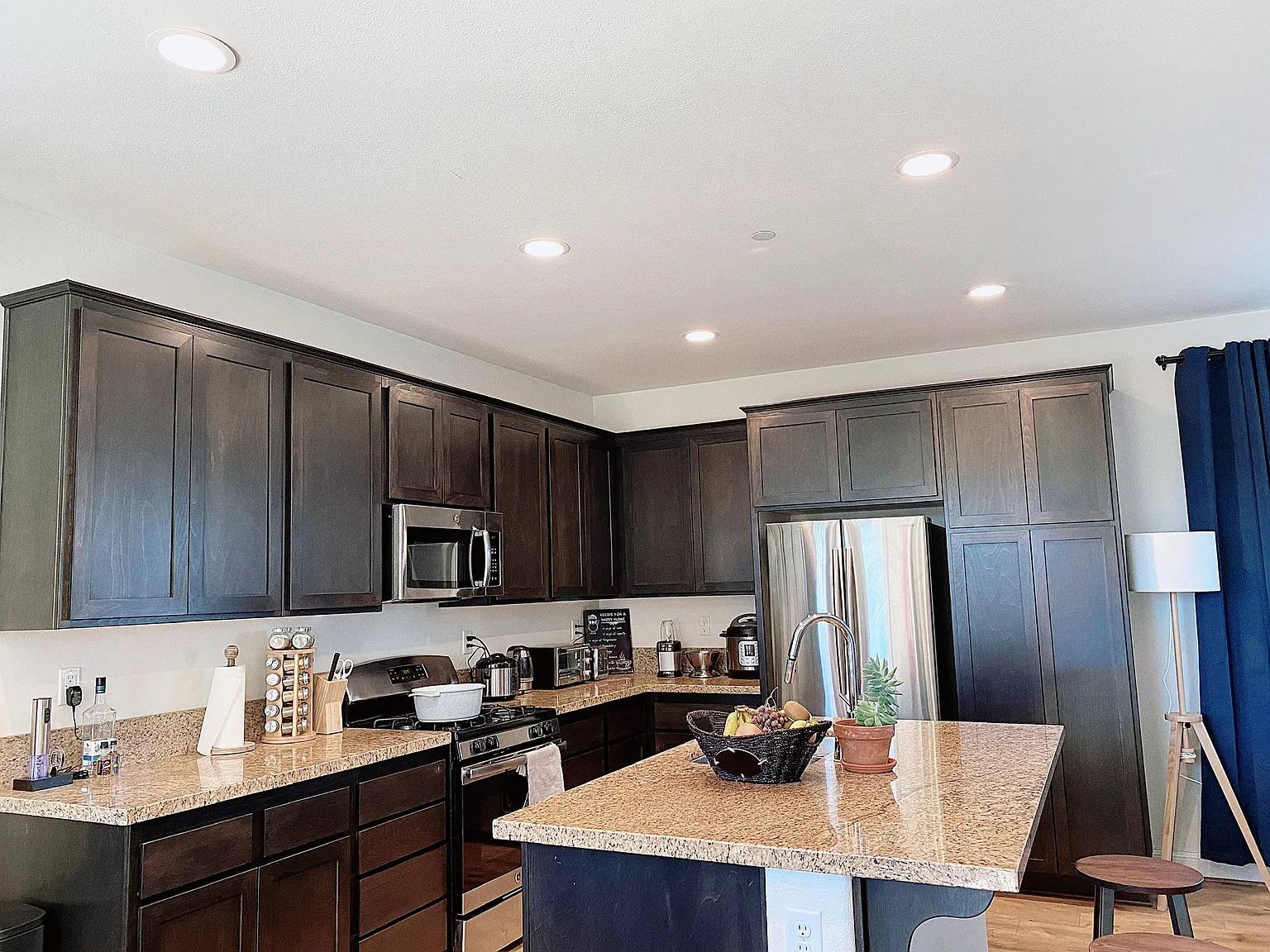 1112 Fox Field Ln — Photo 3