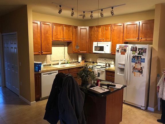 3rd image of 16600 Las Ramblas Ln Unit A