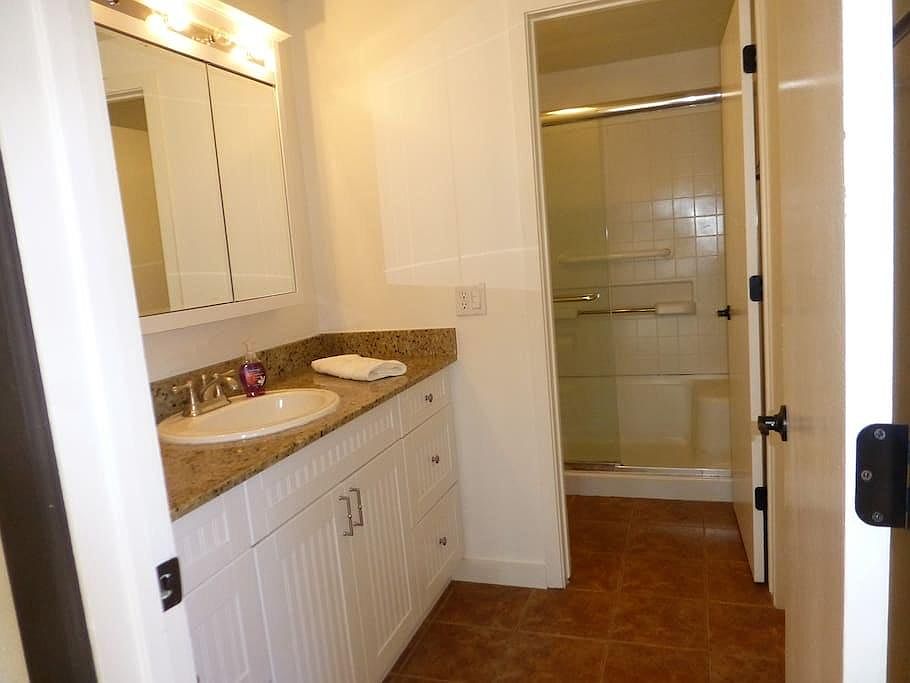 1st image of 2 Manzanita Ct #2