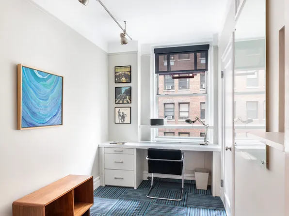 210 West 90th Street 7B image 11 of 12