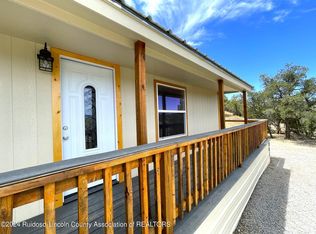 112 Promise Ln, Capitan, NM 88316