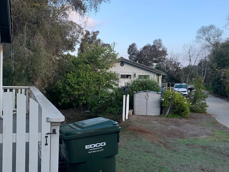 3215 Fairview Dr — Photo 15