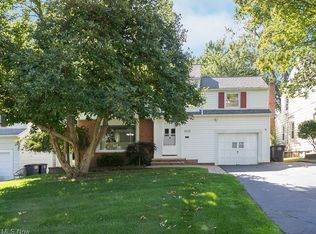1528 Lyndhurst Rd, Lyndhurst, OH 44124