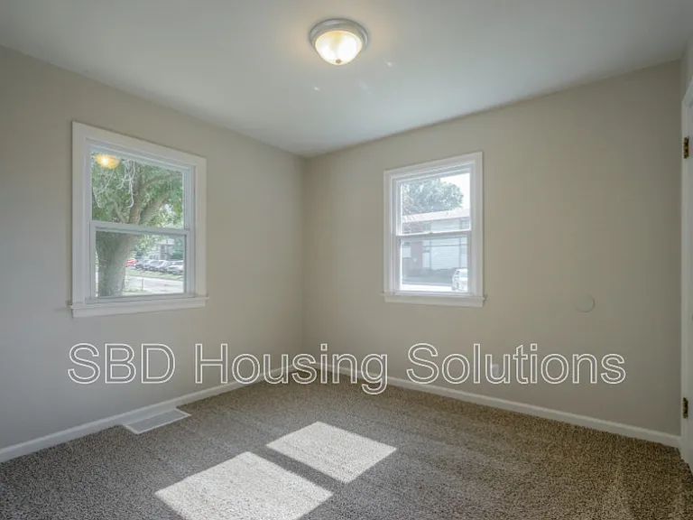 1002 Orchard Ave — Photo 6
