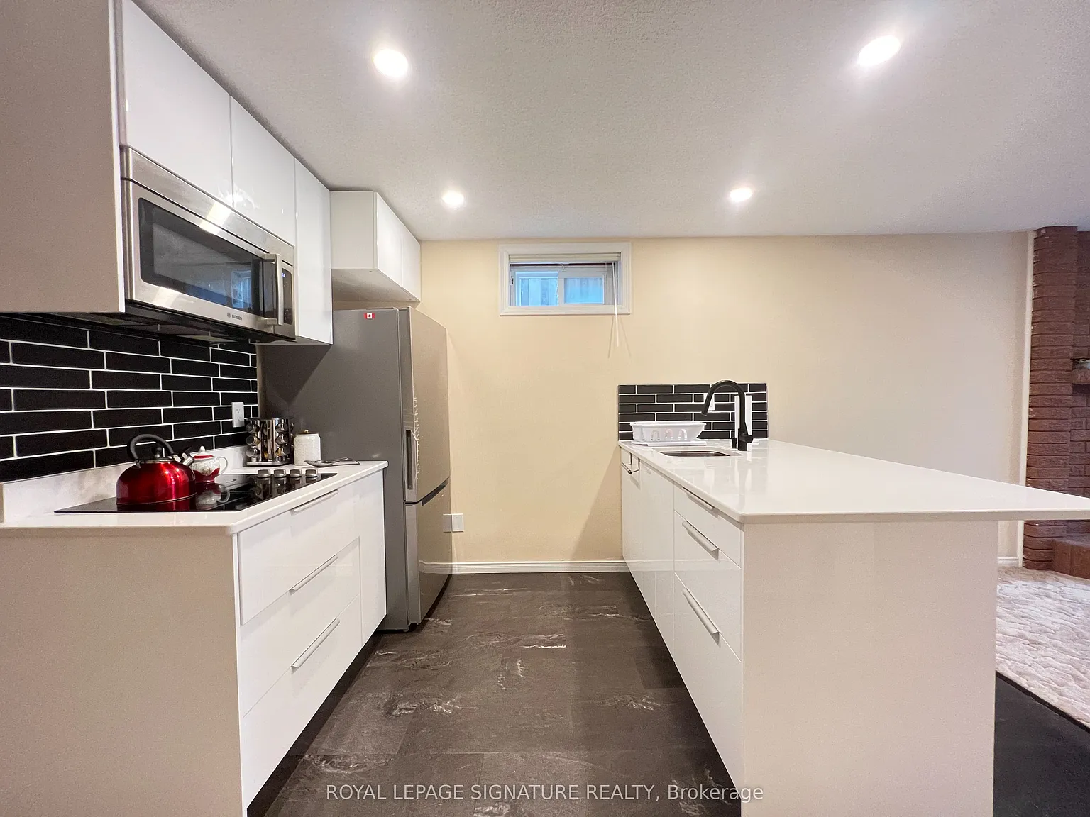 1 bed, $1,838 — Photo 4