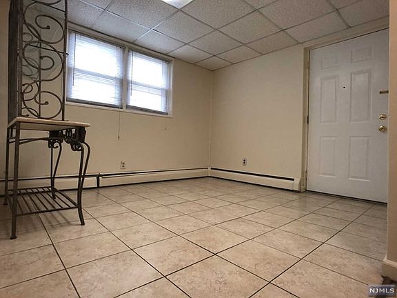 2nd image of 24 Avenue C APT 1