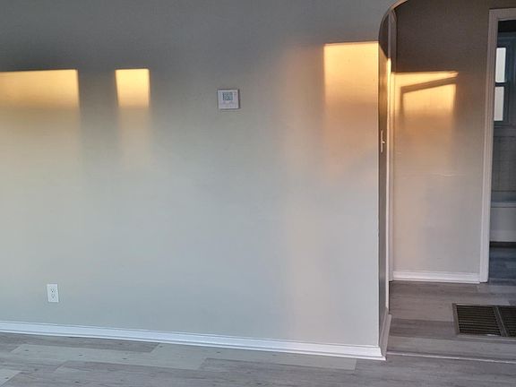 3rd image of 1607 Phyllis Ave