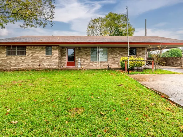 620 County Road 44100, Powderly, TX 75473