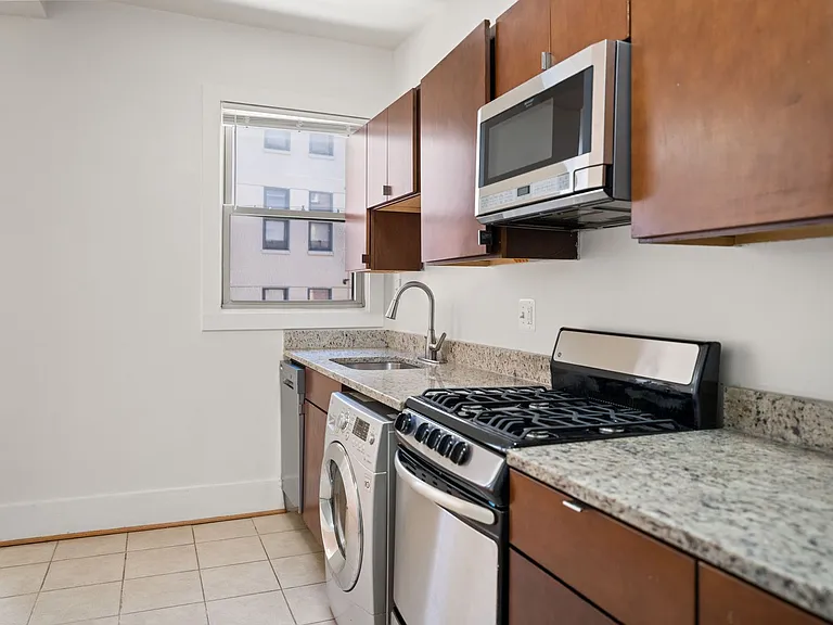 NEW QUIN APARTMENTS — Photo 65