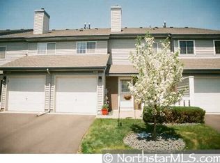 4035 Wilshire Cir, Saint Paul, MN 55126