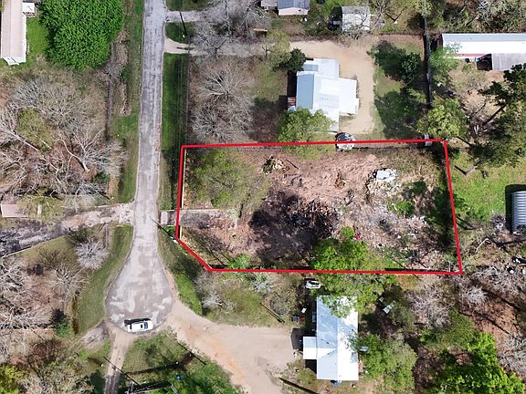 3rd image of 17708 Ellzey Ln