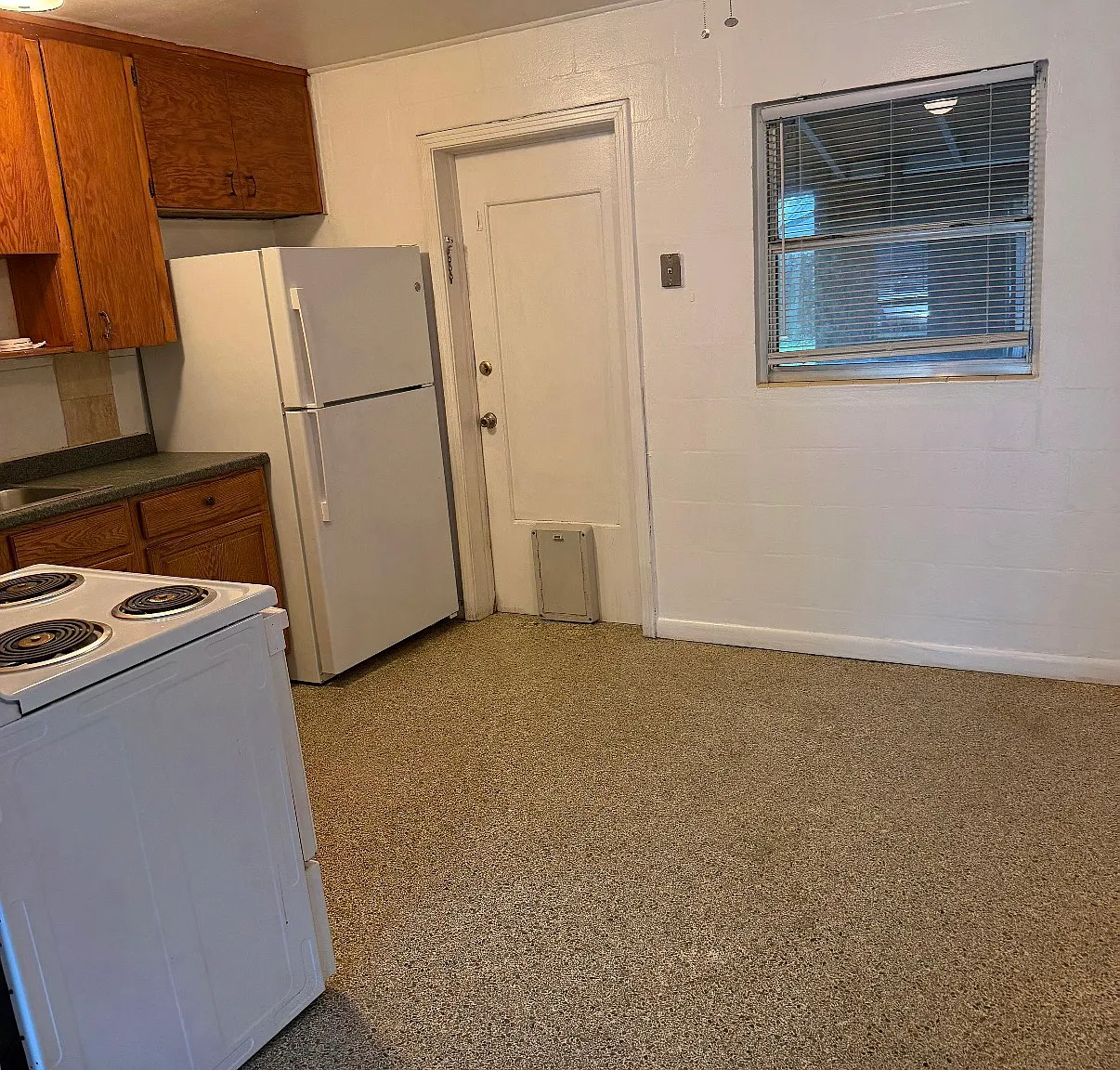 2 bed, 750 sqft, $1,000 — Photo 3
