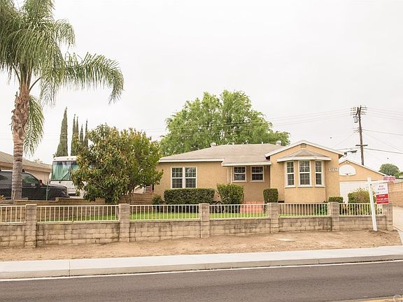 4th image of 4129 Los Serranos Blvd